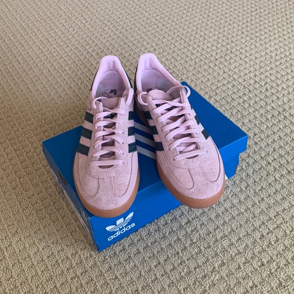 Woman’s Adidas Handball Spezial size 6 - Picture 1 of 7